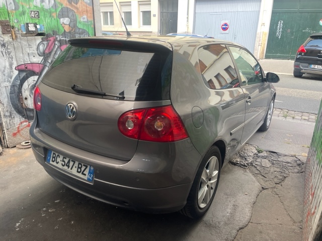 VOLKSWAGEN GOLF V - photo 3