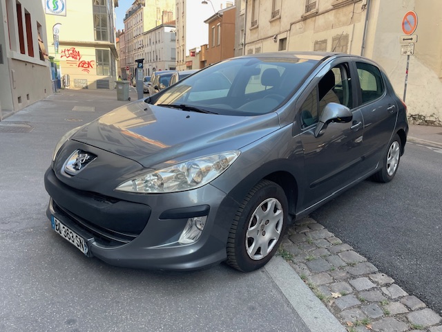 PEUGEOT 308