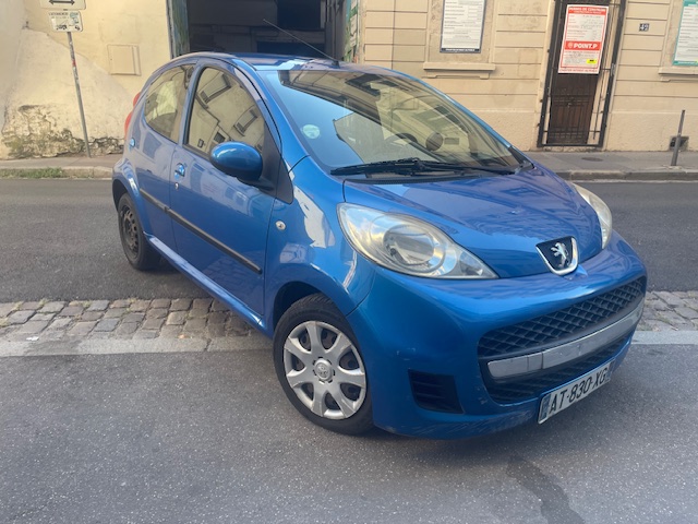 PEUGEOT 107 - photo 2
